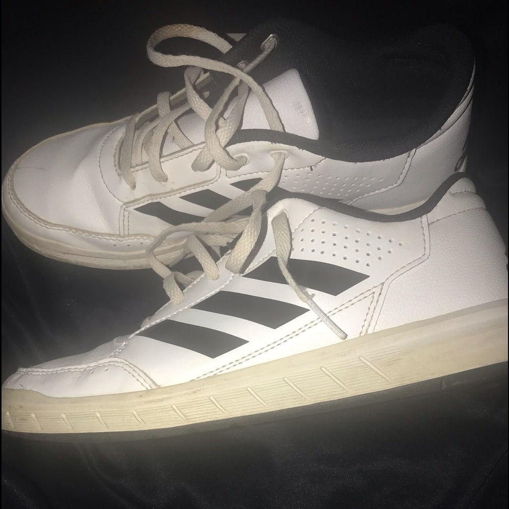 Adidas boys size 5